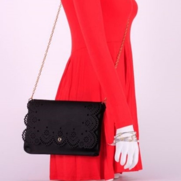 Chic Solid Black Vegan Leather Clutch - Picture 2 of 6